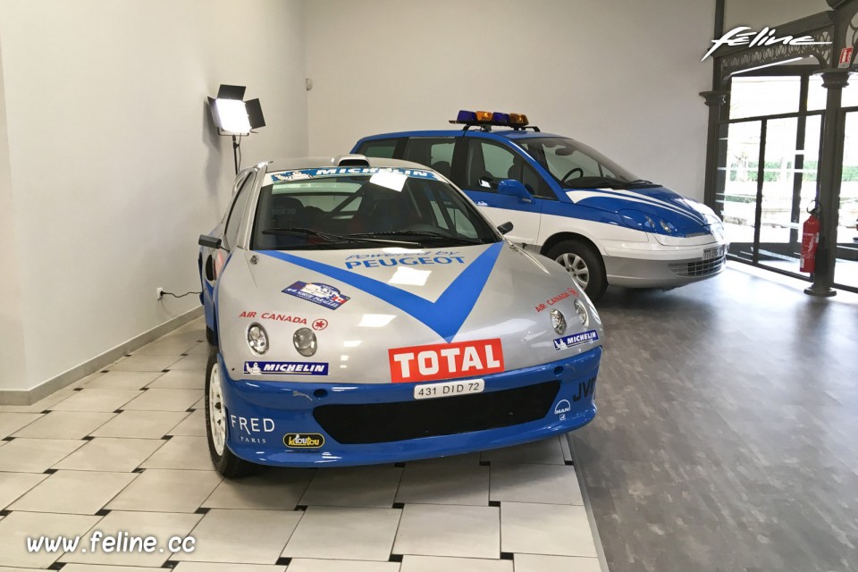 Photo Peugeot 206 WRC et 807 Michel Vaillant - Musée de l'Avent
