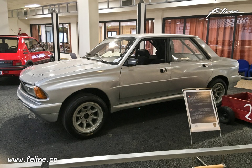 Photo Peugeot 305 V6 Prototype (1981) - Musée de l'Aventure Peu