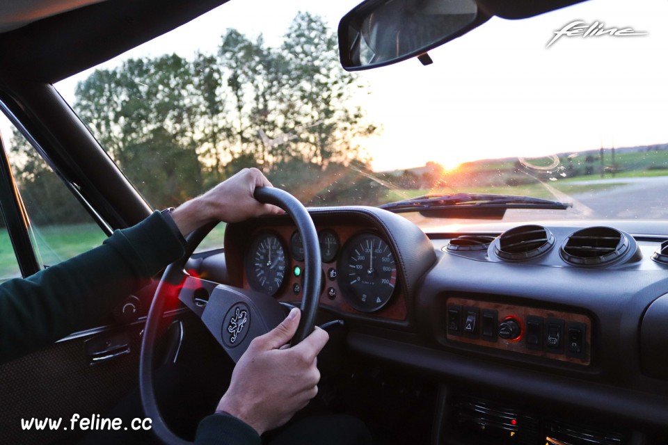 Photo road-trip Peugeot 508 et 504 Spirit of France (2018)