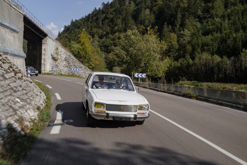 Photo road-trip Peugeot 508 et 504 Spirit of France (2018)