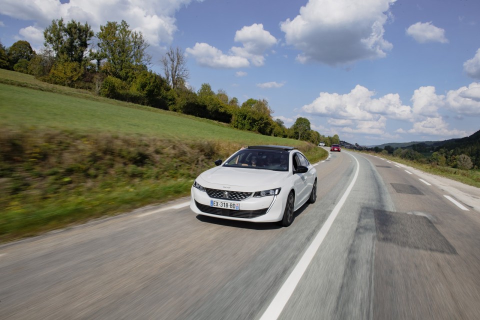 Photo road-trip Peugeot 508 et 504 Spirit of France (2018)