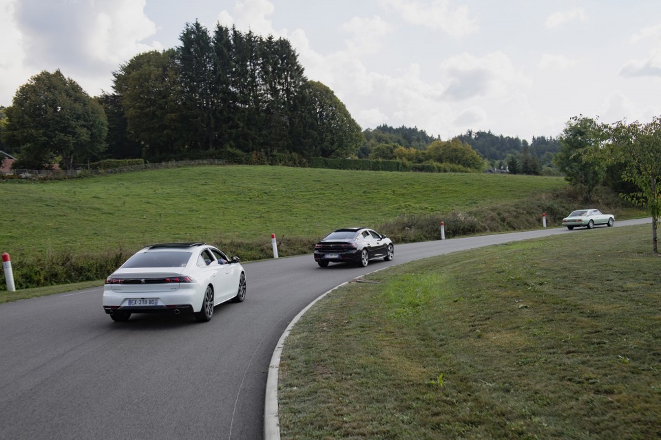 Photo road-trip Peugeot 508 et 504 Spirit of France (2018)