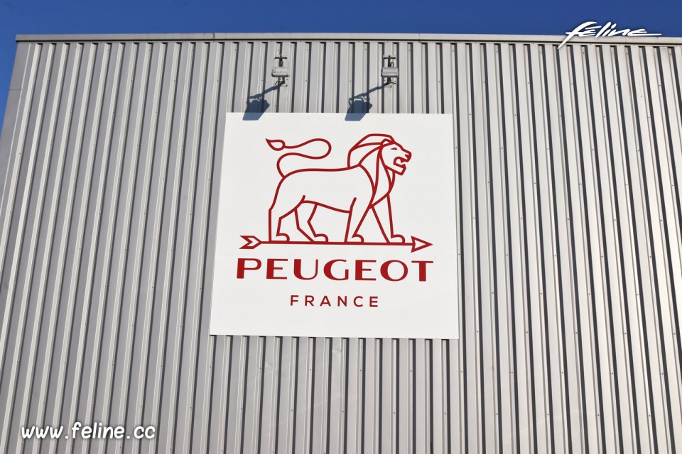 Photo visite usine Peugeot Saveurs - Road-trip Spirit of France