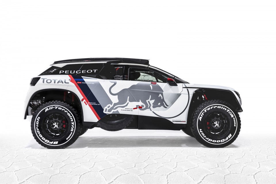 Photo officielle profil Peugeot 3008 DKR (2017)